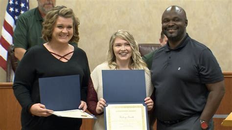 Bellmead: Three dispatchers honored for efforts to save man’s life