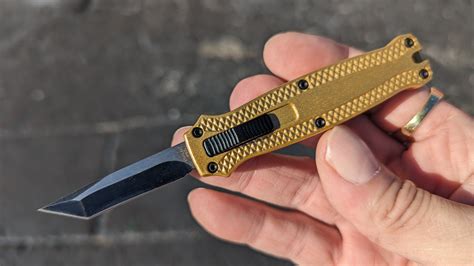 GOLD PIRANHA MINI D/A OTF KNIFE w/ TANTO – LIGHTNING OTF KNIVES