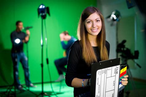 Interview Microphone Scene 的图像结果