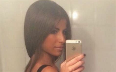 Five Hot Photos Of New Neymar WAG, Spanish Stunner Elisabeth Martinez ...