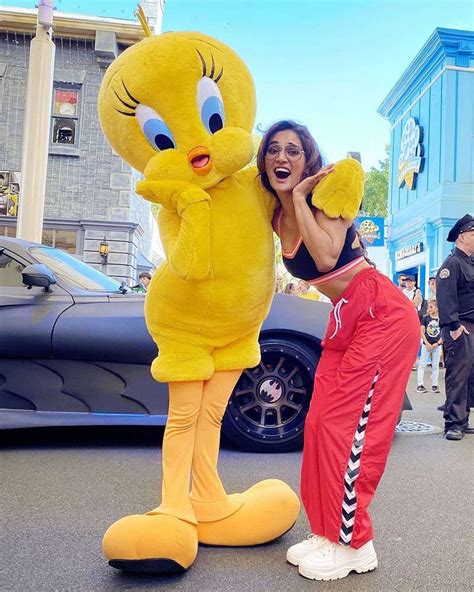 Mukti Mohan sets hearts racing with throwback pictures from Maldives ...