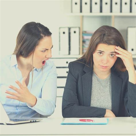 15 Signs Someone Has a Lack of Self-Awareness - Happier Human