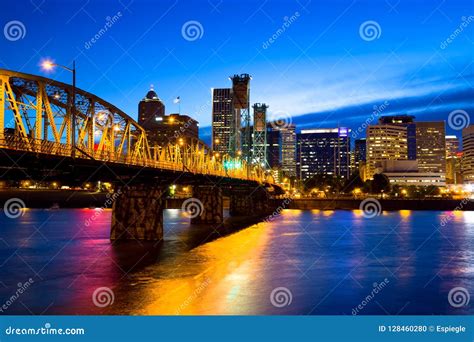 Portland Skyline at Sunset, Oregon. Stock Photo - Image of oregon ...