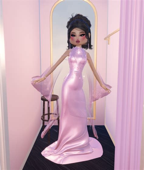 20 Best Outfit Ideas For The Dress To Impress Pink Theme