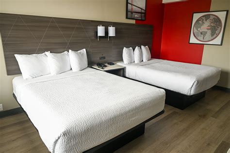 Ramada by Wyndham North Bergen | North Bergen, NJ Hotels