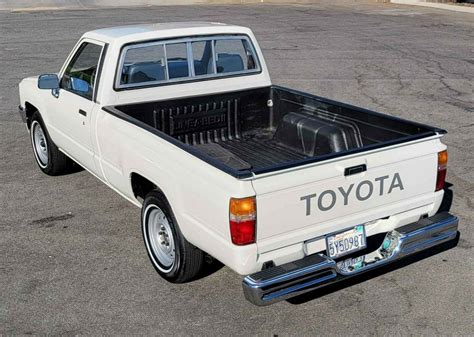 1988 Toyota Pickup 1/2 Ton RN50 for sale