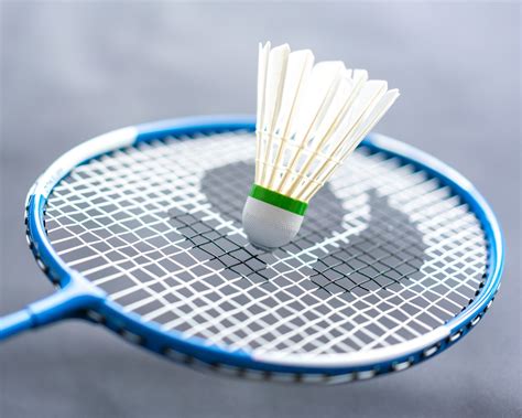 羽毛球，球拍，运动器材，特写预览 | 10wallpaper.com