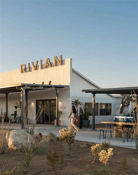 Tesla Manufacturing Robots 的图像结果