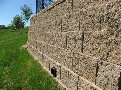 5 Tips for Everlasting Retaining Wall Blocks