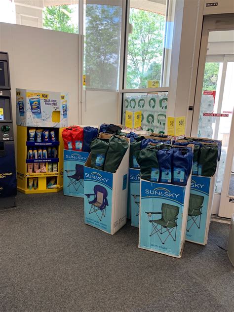 CVS - 935 S Main St, Chelsea MI - Hours, Directions, Reviews - Loc8NearMe