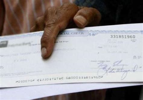 New Cheque Clearing System: आज से बदल गया चेक क्लियरेंस नियम, कुछ ही ...