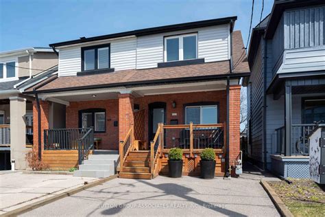 407 Westmount Avenue, Toronto, ON M6E 3N4