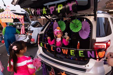 Belle Haven Community Campus hosts first ever 'Trunk-or-Treat' - The ...