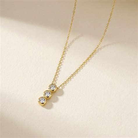 Triple Stone Accent Necklace – PALMONAS