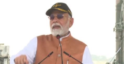 Bharat Mata ki Jai maidaan mein bhi goonjti hai aur mission mein bhi ...