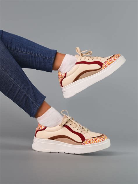 Ashley Maroon Sneakers – Monrow Shoes