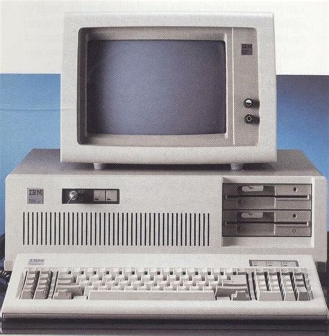 Old IBM Computer 的图像结果