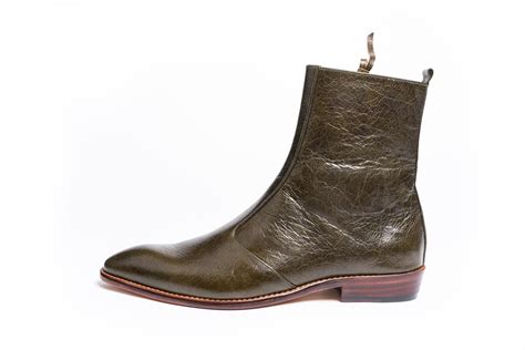 OLIVE CRACKLE TEXTURE BOOTS – Kavith Sainaani Store