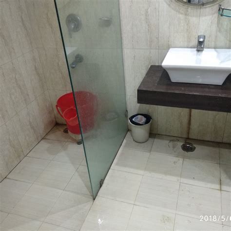 HOTEL APRA INTERNATIONAL (New Delhi) - Hotel Reviews, Photos, Rate ...