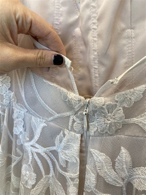 Blush by Hayley Paige Saige Sample Wedding Dress Save 73% - Stillwhite