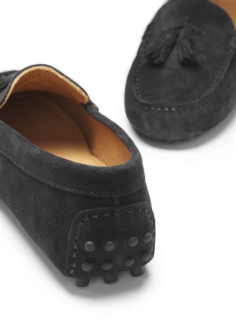 Women's Tasselled Driving Loafers, black suede - Hugs & Co.