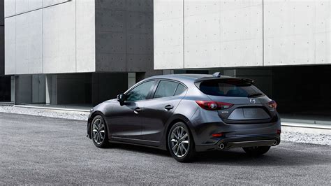 Mazda 3 2018 hatchback en México color gris posterior quinta puerta ...