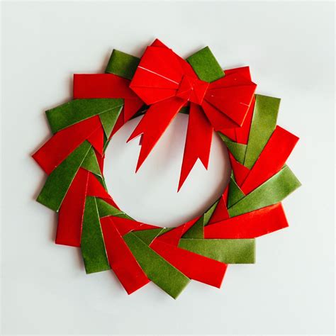 How to Make an Origami Christmas Wreath - Origami OK