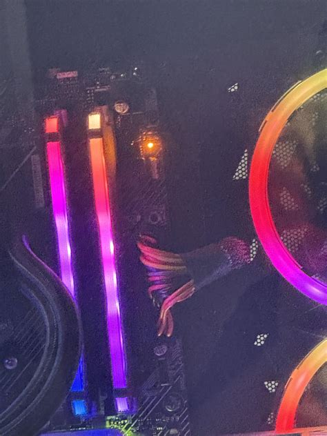 Help my computer won’t turn on. And it keeps showing the orange light ...