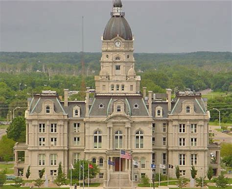 Vintage photo of the Vigo County Courthouse, Terre Haute, Indiana ...