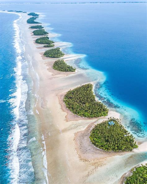 The Hidden Beauty of Marshall Islands and Chuuk Lagoon by Robert ...