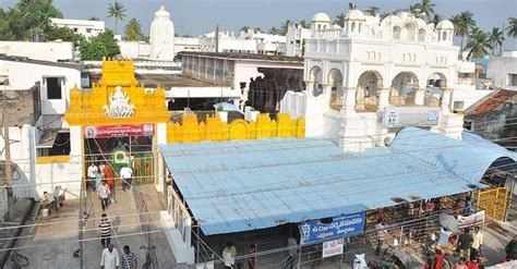 Arasavalli Te­mple Srikakulam Tour For A Blissful Trip In Andhra Pradesh