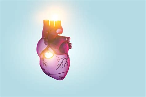 Heart as symbol of innovations in medicine. mixed media | Premium Photo