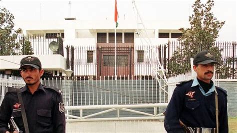 ऑपरेशन सिंदूर के बाद PAK की बौखलाहट... इस्लामाबाद में भारतीय राजनयिकों ...