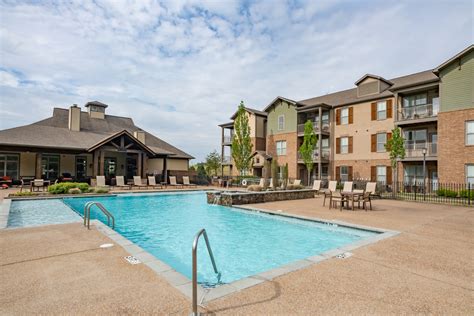 Hall Creek | Fogelman