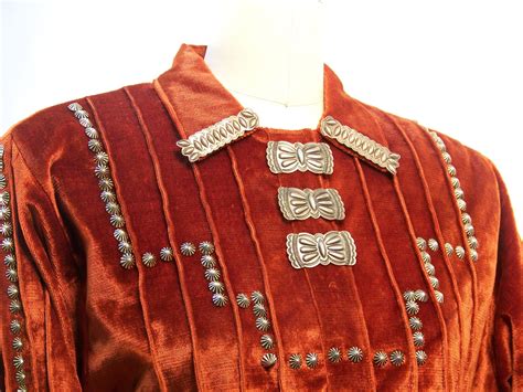 Uncover the Woven Wonders: Navajo Americans’ Artistic Apparel Heritage
