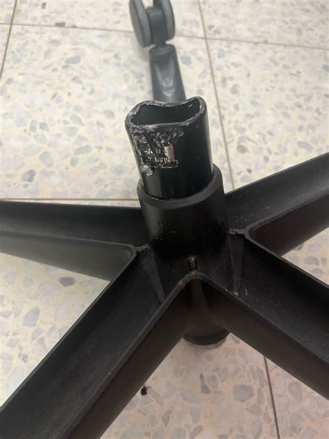 Old cylinder plastic stuck in chair base : r/hermanmiller