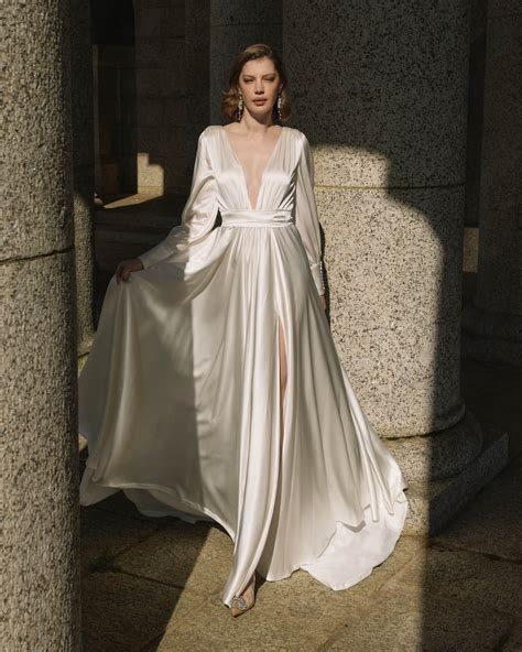 Silk Satin Wedding Dresses Mermaid Wedding Dresses: Luxurious Silk,