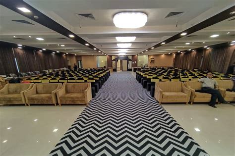 De Grandeur Hotel & Banquets - Venue - Thane West - Weddingwire.in