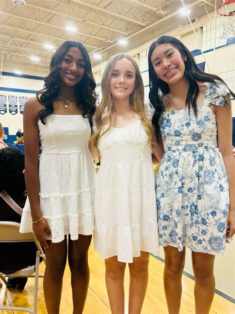 8th grade graduation 🎓 | Promotion dresses, Middle school graduation ...