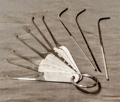 Homemade Lock Picks 的图像结果