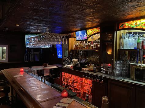 Pineapple Saloon Bar And Grill at Johnny Moe blog