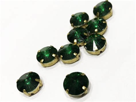 Green Circular Resin Stones with Catcher (10 mm) (Wholesale)