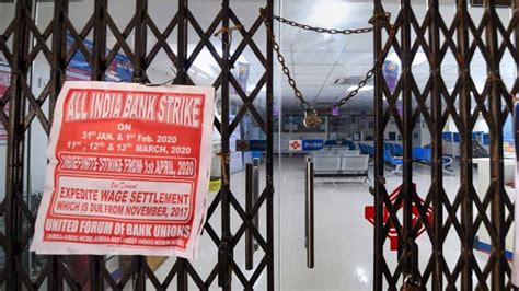 Bank strike: Around 31 lakh cheques of Rs 23,000 crore remained ...