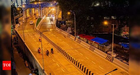 Maharashtra chief minister Fadnavis throws open Sindoor Bridge in ...