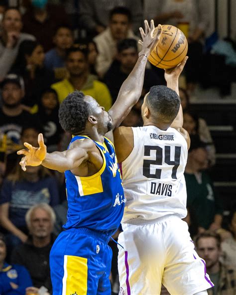 Kendric Davis’ triple-double leads Santa Cruz Warriors to sixth ...