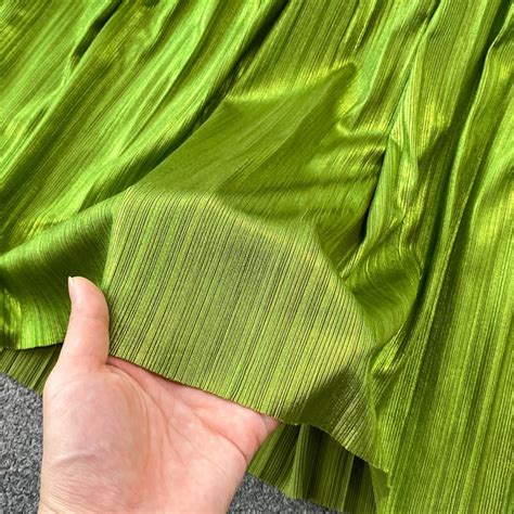 Darcy Halter Neck Strapless Pleated Dress – TrenBee