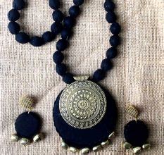 BlackÂ WithÂ MetalÂ NeckpieceÂ WithÂ Earrings