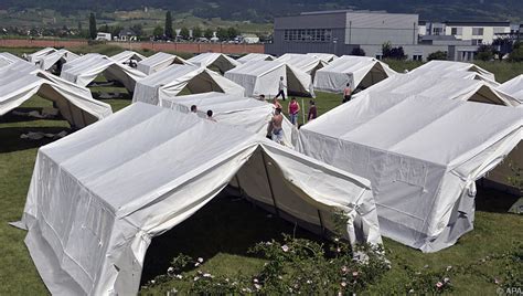 Asyl-Zelte dürften übers Wochenende reichen - UnserTirol24