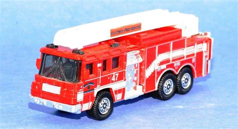 MB San Diego Fire Rescue 75' Aerial Ladder Truck - Loose Cars