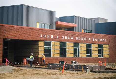 Shaw Middle School - Knight Wall Systems